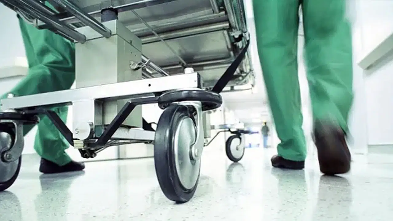 Antalya - Alanya Otoyolu inşasında iş kazası: Çelik inşaat kalıbının altında kaldı!