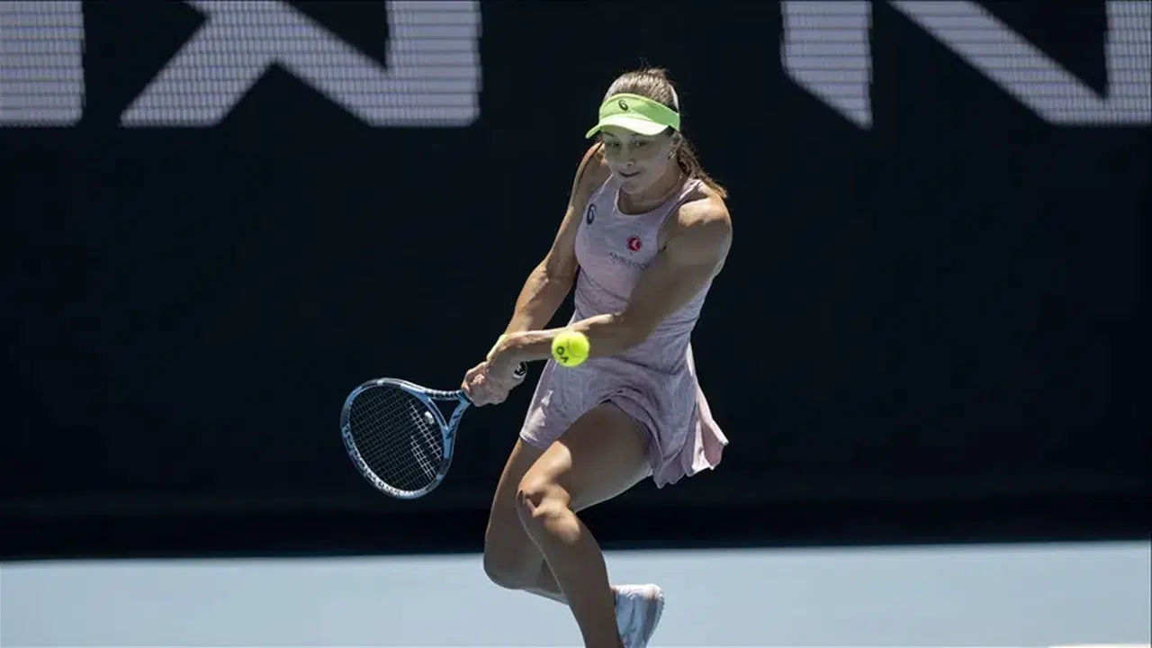 Genç raket eve dönüyor: Zeynep Sönmez Avustralya Açık’ta 3. turda elendi