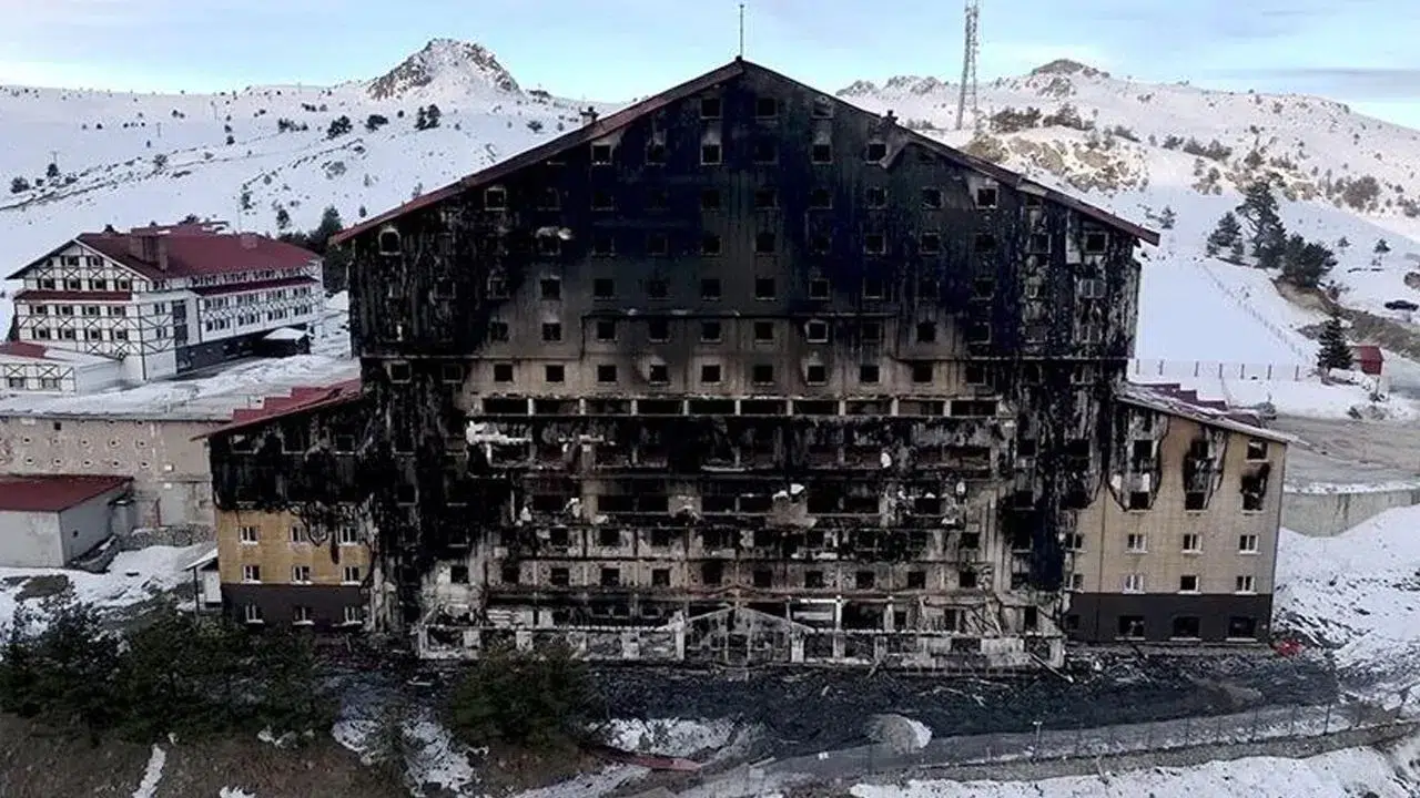 Kartalkaya'daki otel yangınında ailesini kaybeden babanın acısı yürek burktu: 'Kalbimin ortasında kocaman bir delik var'