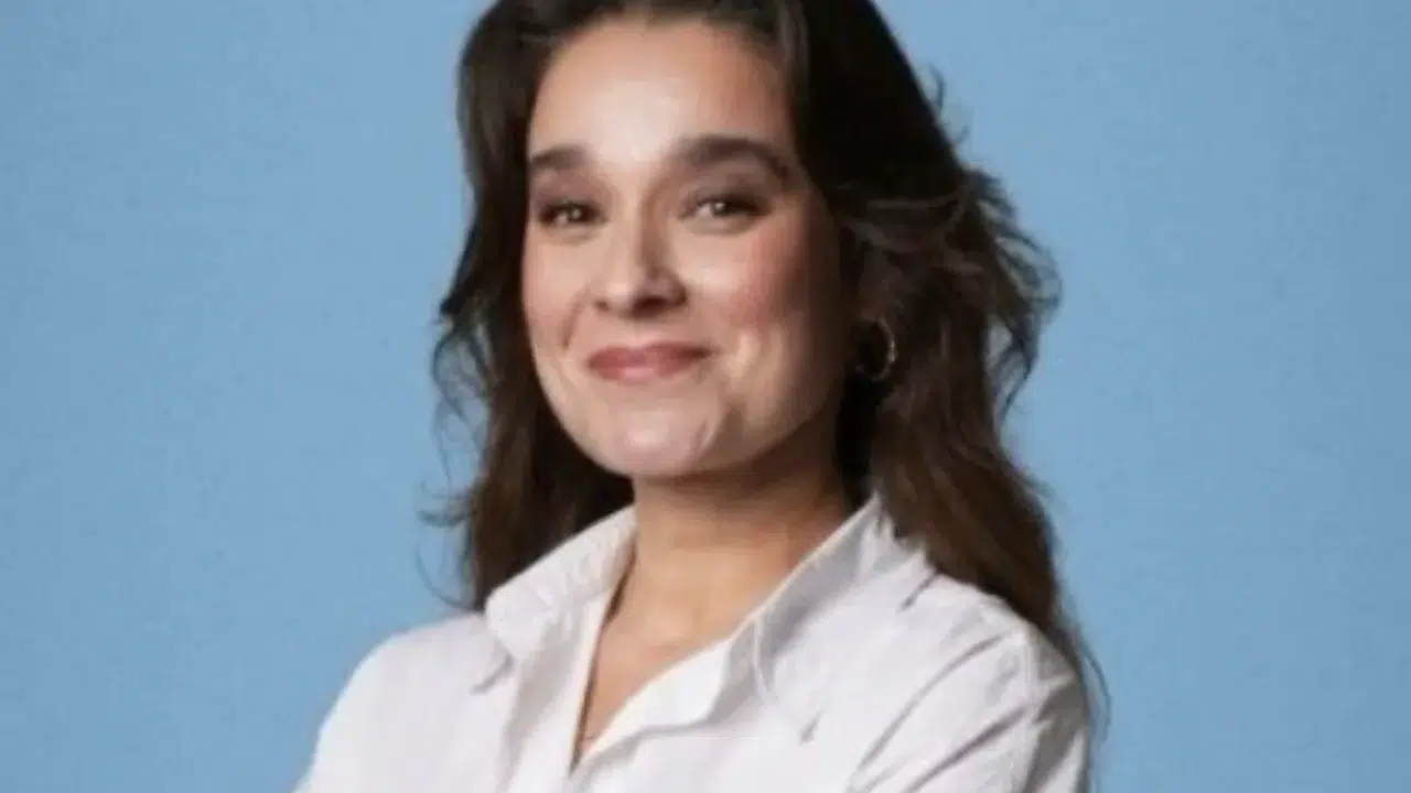 Öykü Çakar kimdir, kaç yaşında, aslen nereli? Biz Bir Aileyiz sitcom dizisindeki Cemre karakteri