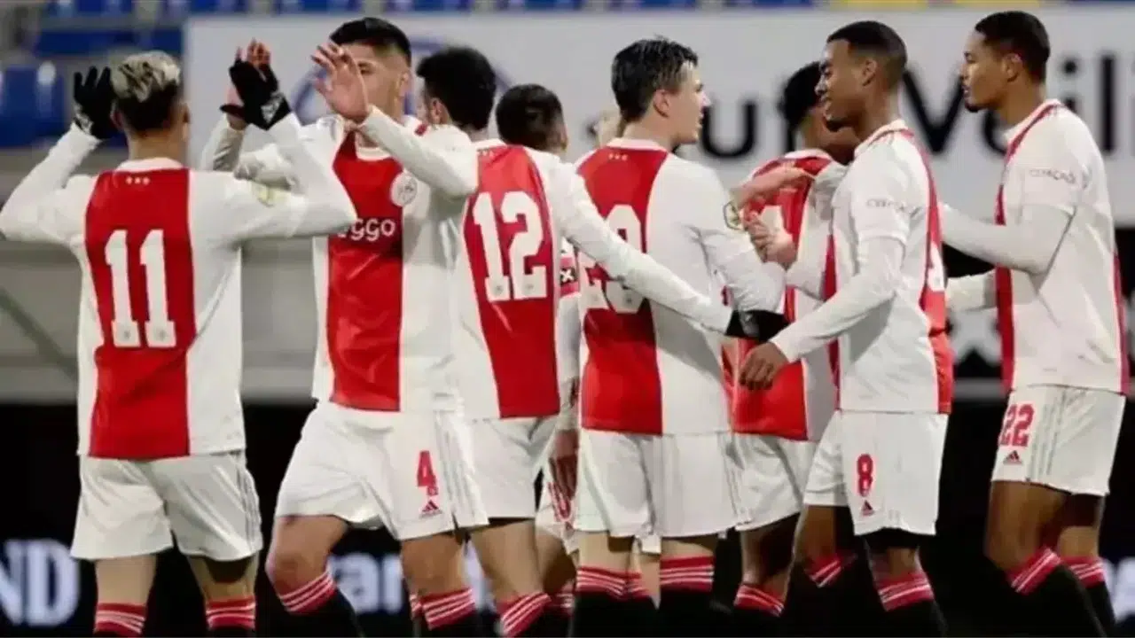 Ajax - Olympiakos Şampiyonlar Ligi maçı canlı yayın bilgileri, Şifresiz mi, muhtemel 11’ler kimler?