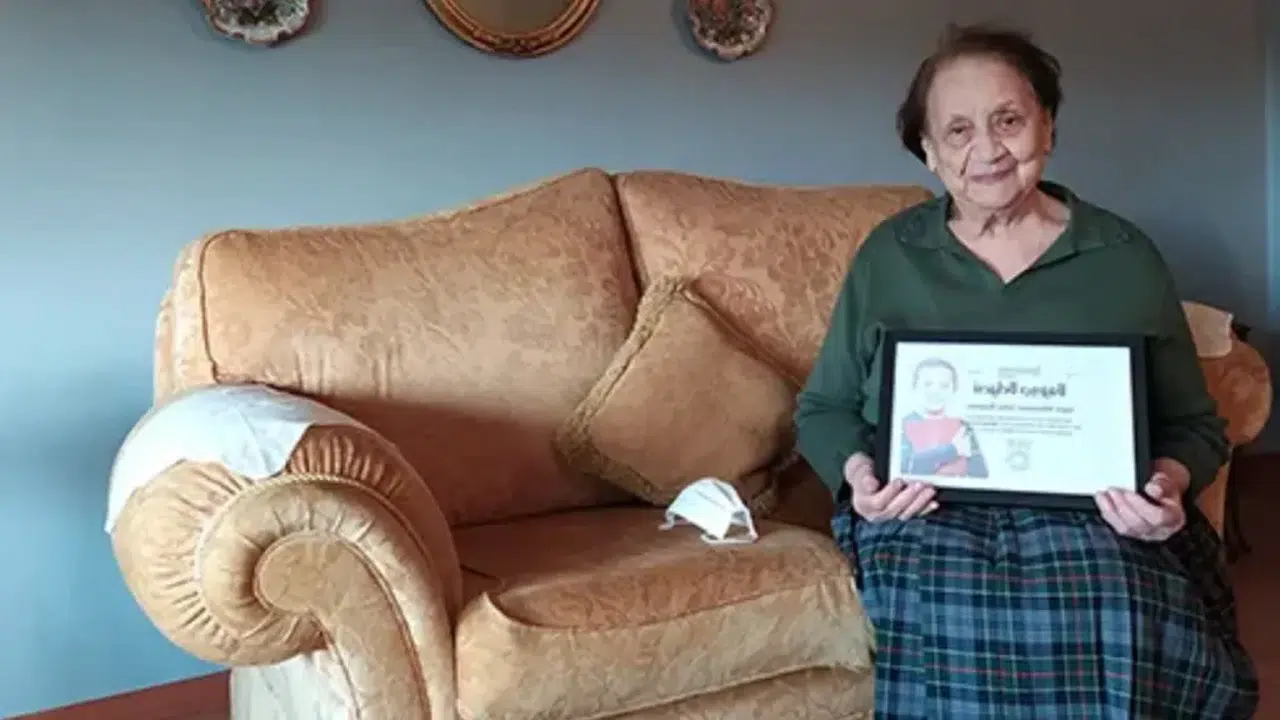 Seha Okuş kimdir, neden öldü, kaç yaşındaydı, nereli, evli miydi, Müjdat Gezen ile akrabalığı ne, hangi eserleri seslendirdi?