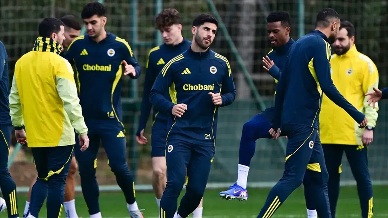 Fenerbahçe FCSB maçı Musaba ve Günok neden yok, kimler cezalı, kimler sakat?