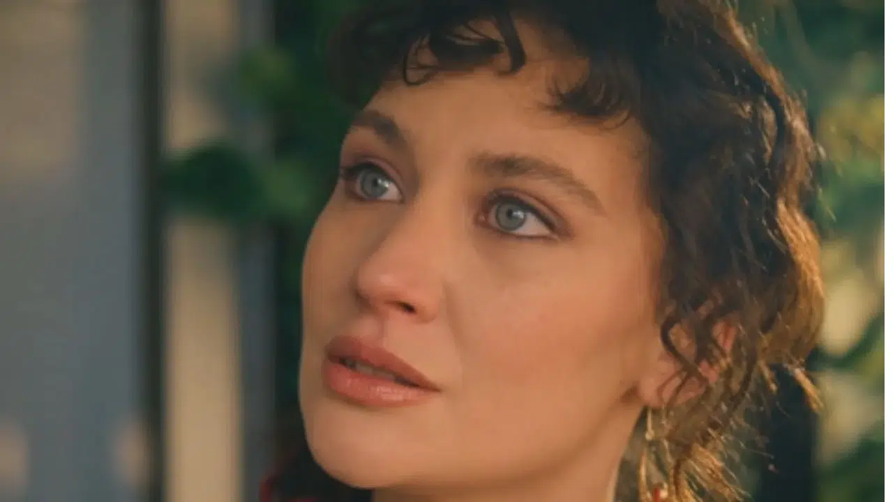 Halef Hicran kimdir, karakteri, gerçek adı, kaç yaşında, aslen nereli, oynadığı diziler? Sahne disiplini onu zirveye taşıdı