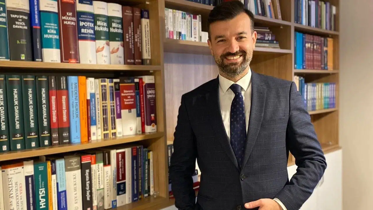 Afşin Hatipoğlu kimdir? Hukukçu ve siyasetçi Afşin Hatipoğlu’nun eğitimi, siyasi kariyeri, hayatı ve görevleri