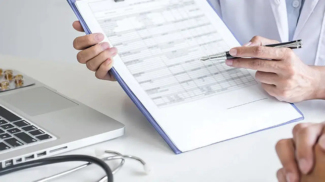 Geçici iş göremezlik ödeneği hangi süreyle verilir, şartları nelerdir ve şirket ortağı olanlar yararlanabilir mi?