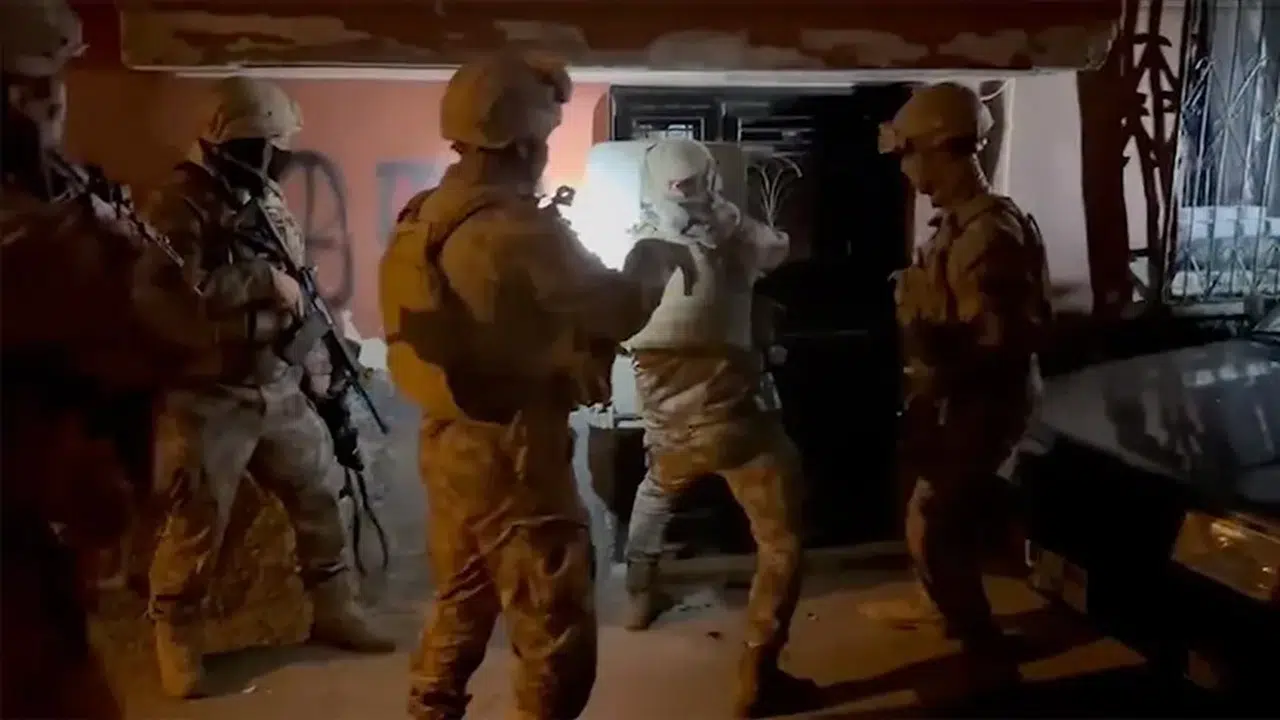 14 ilde eş zamanlı operasyon: Yüzlerce ruhsatsız silah ele geçirildi!