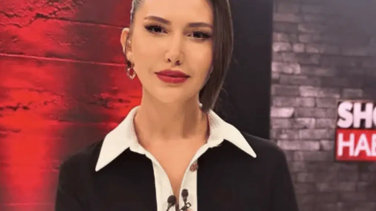 Spiker Hande Bayraktar kimdir, boyu kaç, memleketi neresi, kaç yaşında, evli mi? Yılların deneyimi karşınızda