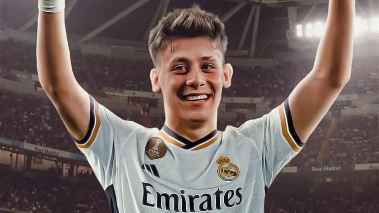Arda Güler Real Madrid’de kalacak mı? Yeni hoca sonrası rol savaşı büyüyor!