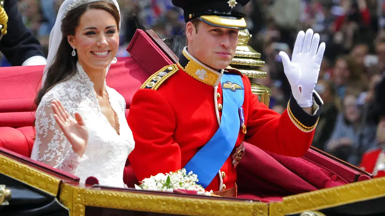 Kraliyet sarayına ikinci kez girmeye çalıştı; yakalanınca mahkemede dehşet saçtı!