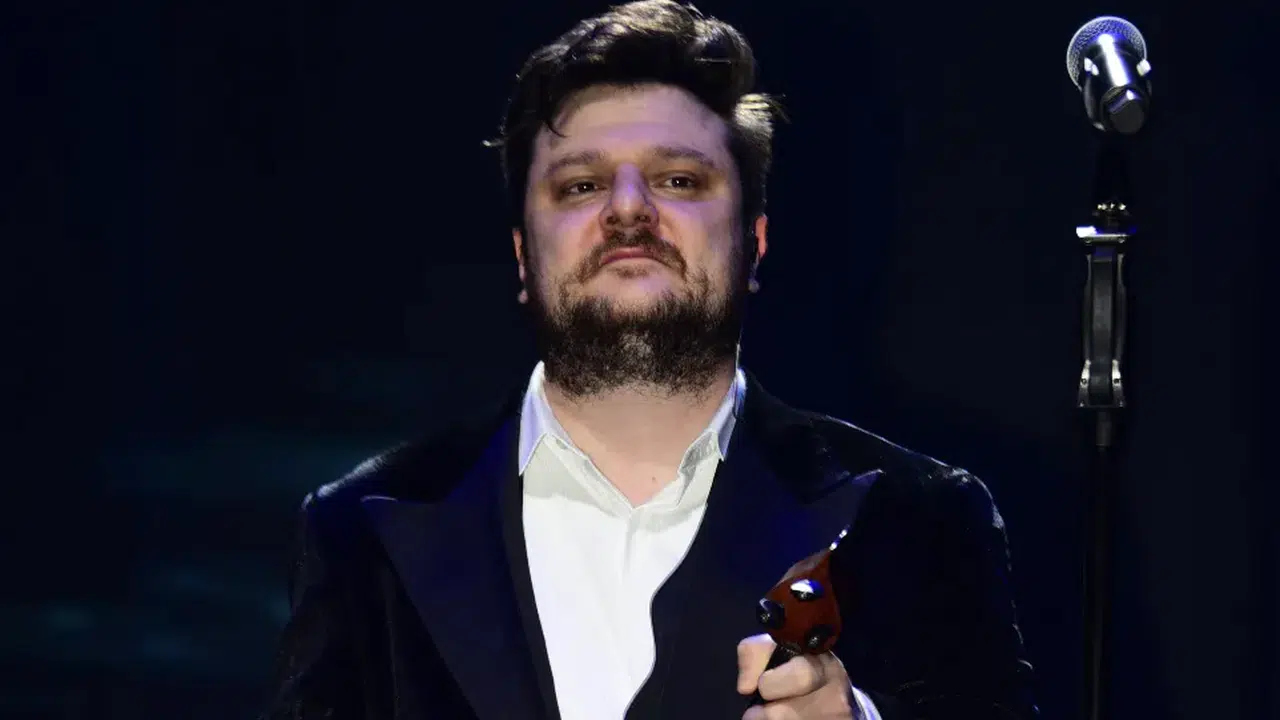 Ekin Uzunlar yurt dışına açılıyor: Amerika ve Kanada turnesi yolda