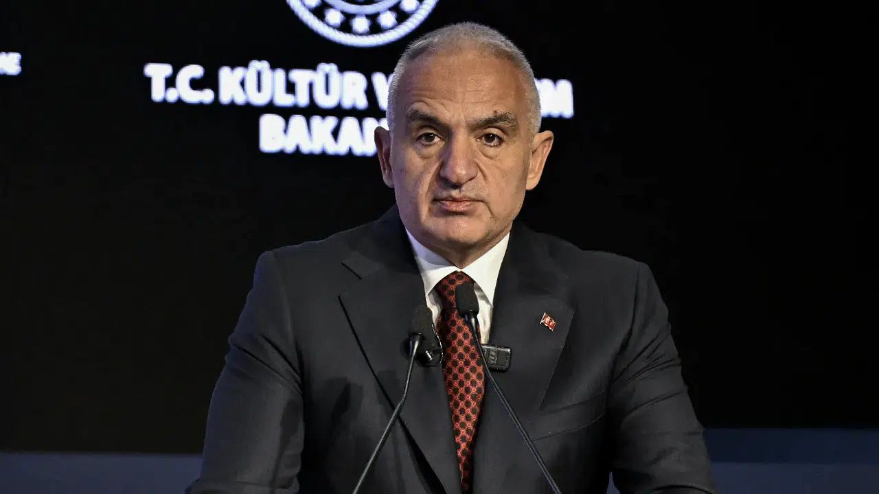 Turizm gelirinde yeni hedef: 68 milyar dolar