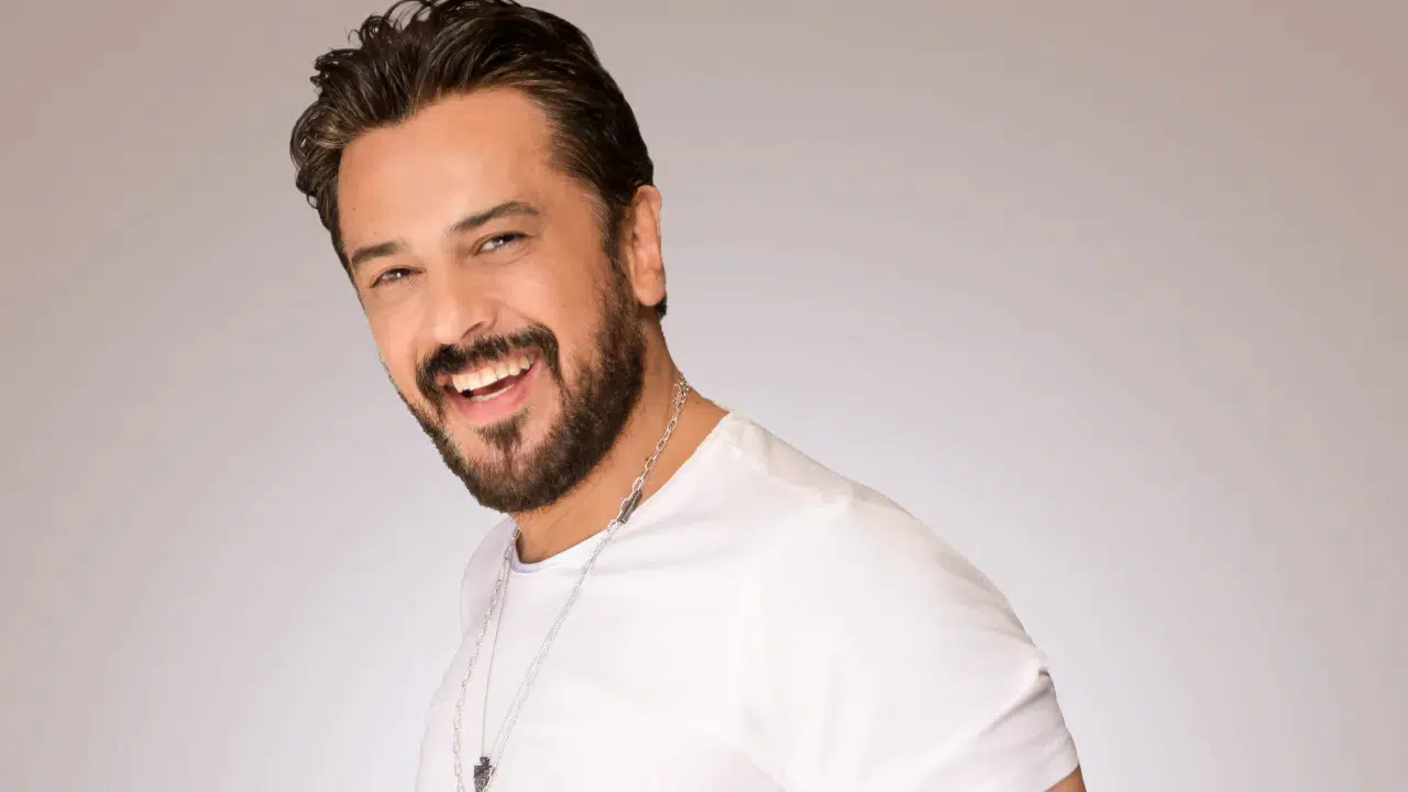 Emre Altuğ'nun yeni bir ilişkisi mi var?