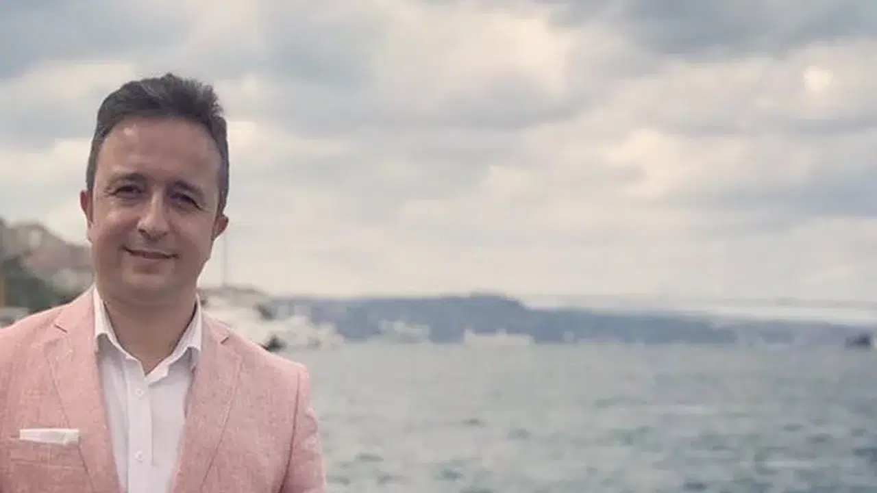 Fatih Savaş hangi üniversite mezunu, ne bölümü okudu, Türkiye'de mi eğitim gördü?