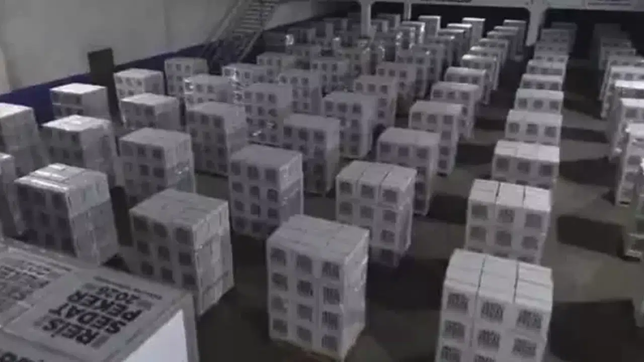 Sedat Peker kaç bin koli hazırlattı, Türkiye'de mi dağıtıldı, kaç kişiye yardım edilecek, kolinin içinde neler var?