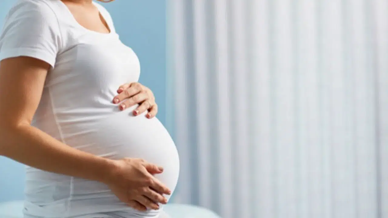 Ramazan ayında hamileler oruç tutabilir mi? Riskli gebeliklerde düşük olur mu, anne karnında kayıp yaşanır mı?