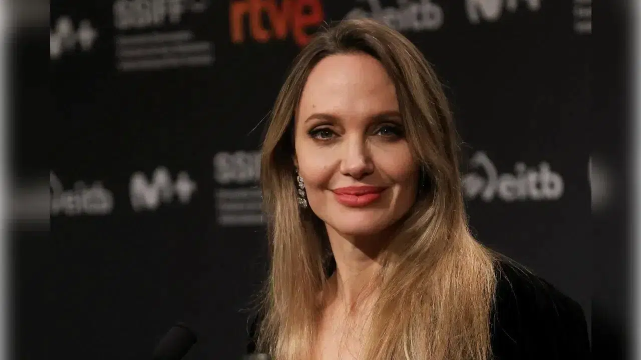Hollywood Yıldızı Bavulları Topluyor! Angelina Jolie ABD’den Ayrılıyor