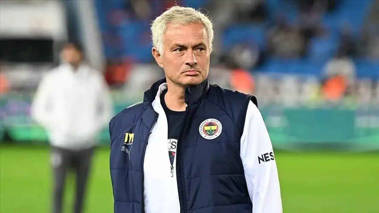 Jose Mourinho kim, kaç yaşında, şuan hangi takımın teknik direktörü, kariyerinde hangi kupaları kazandı?