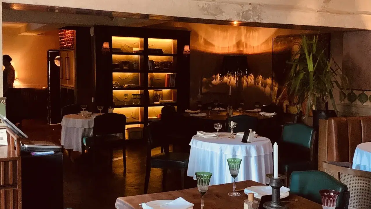 Kütüphane Etiler kime ait, neden gündemde, Kütüphane Etiler’e yapılan baskının nedeni ve mekânın sahibi