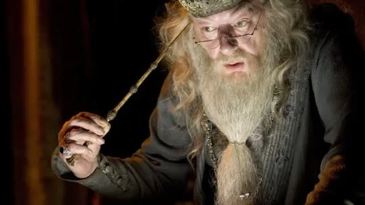 Michael Gambon kimdir, kaç yaşında, nereli? Harry Potter’ın Albus Dumbledore’u hangi dizi ve filmlerde oynadı?