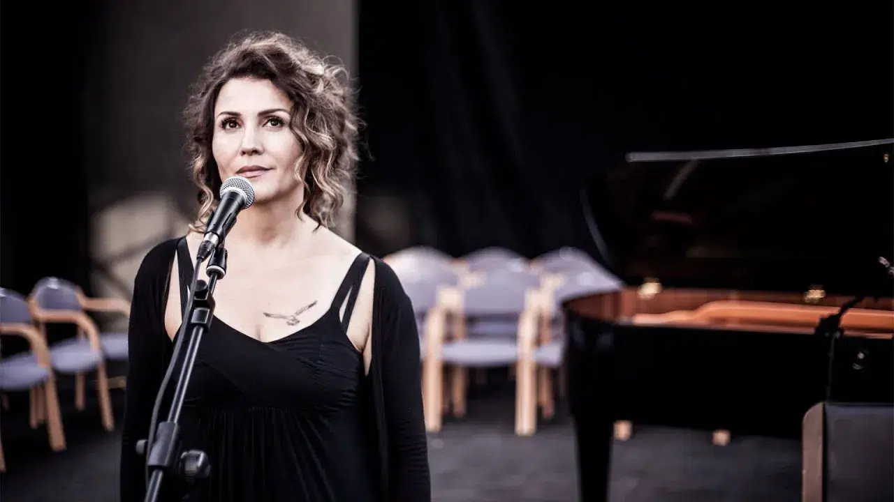 Fazıl Say’la Albüm yapan sanatçı kim, ne zaman albüm yaptı, Serenad Bağcan hayatı (Kimdir), Müzik Kariyeri