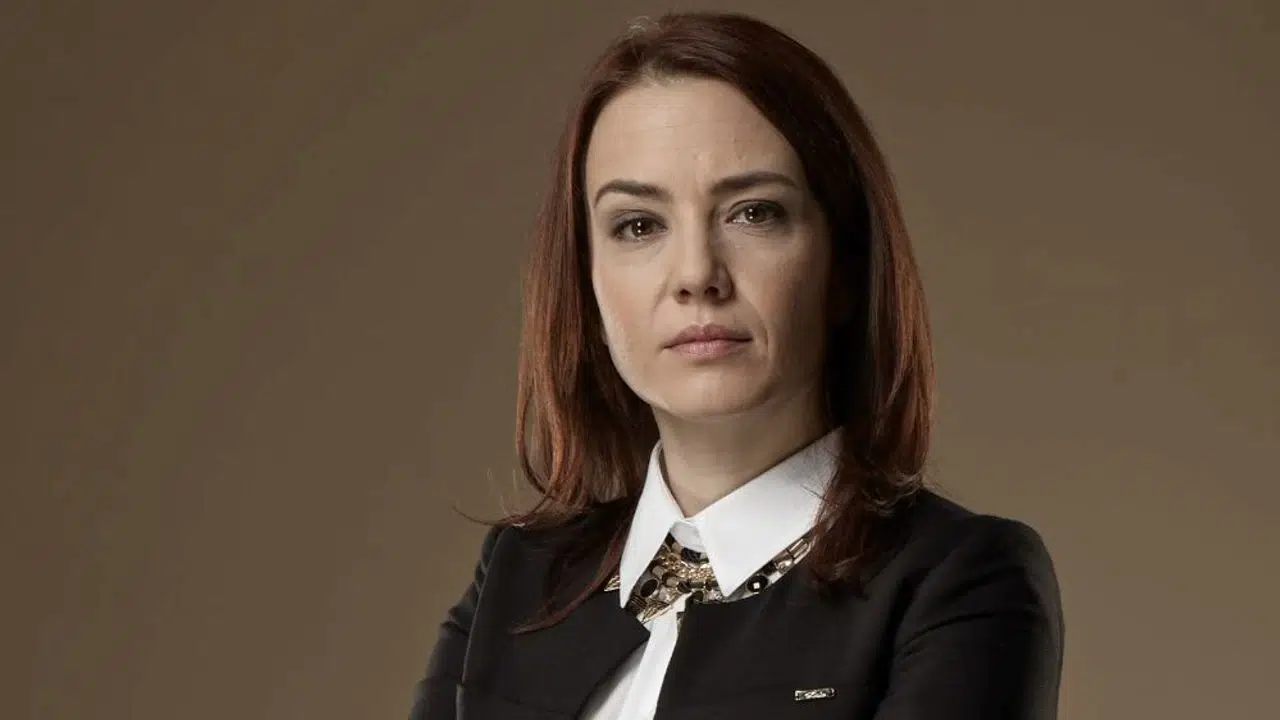 Deniz Uğur kaç kez evlendi? İşte özel hayatında bilinmeyen kişiler