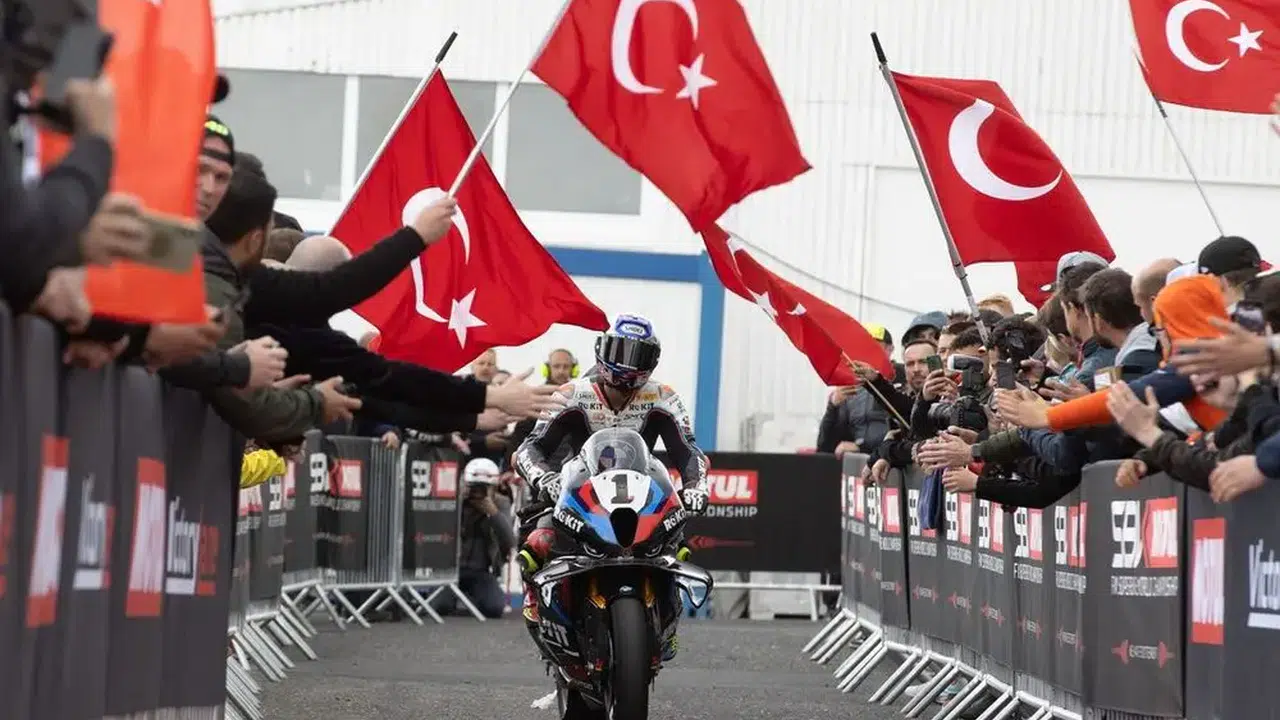 Toprak Razgatlıoğlu Yıllık Ne Kadar Kazanıyor, Sponsorluk Geliri Ne Kadar, Serveti Kaç Milyon Euro?