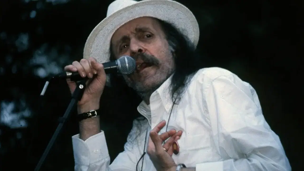 Cem Karaca kaç kez evlendi, eşleri kimlerdi? Ünlü sanatçının evlilikleri ve özel hayatı