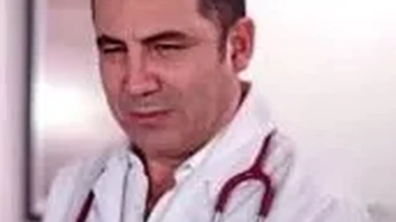 Ferhat Göçer hangi tıp mezunu?