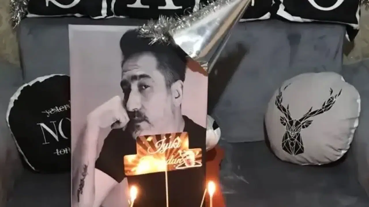 Sagopa Kajmer’in dövmesini yaptırıp her yıl doğum gününü kutlayan kadın kim, Instagram hesabı var mı?