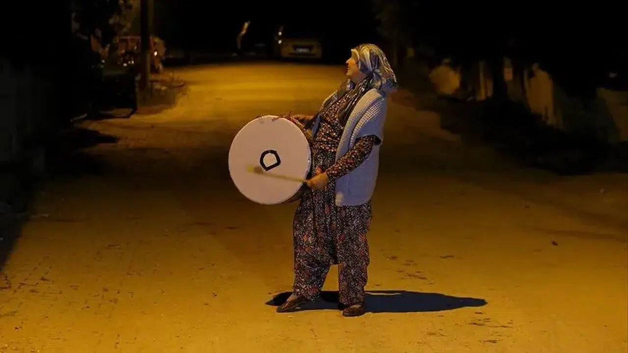 Kadın Ramazan davulcusuna muhtarlık izin verir mi, 2026'da hangi belgeler gerekir, yasak mı?