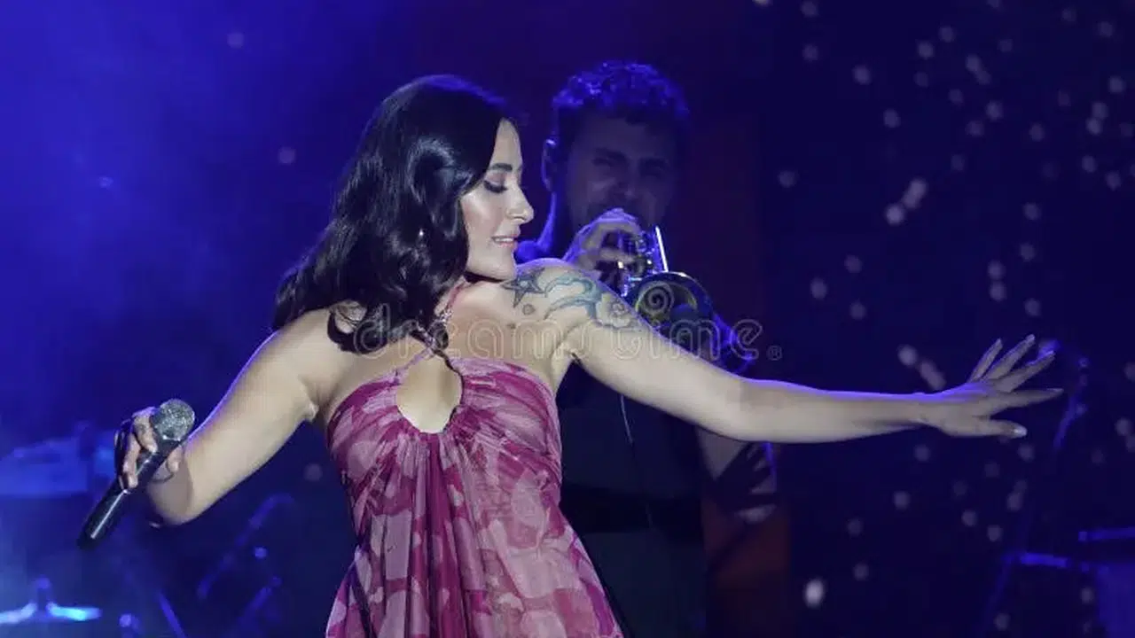 Melek Mosso kimin kızıdır, soyadının anlamı ne? Aile Hayatı Hakkında Merak Edilenler