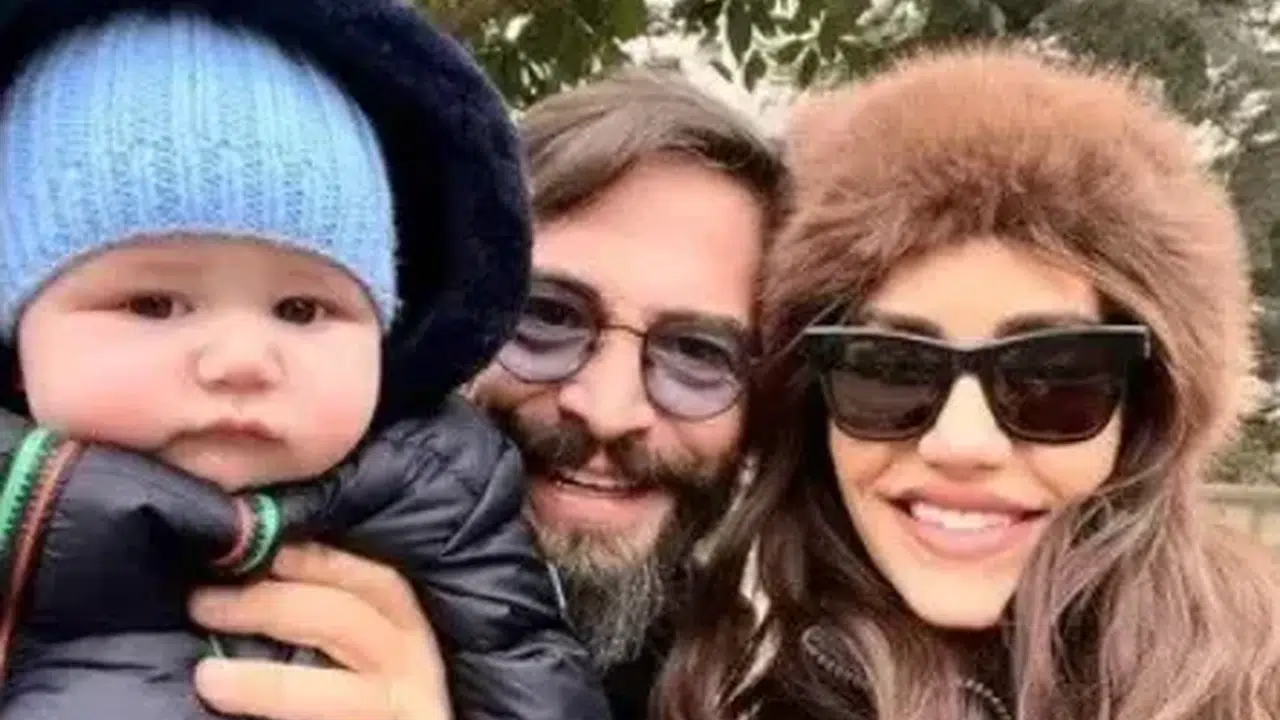 Gassal Yıldızı Ahmet Kural’dan Duygusal Kare! Oğlu Demir İlk Kez Kamerada