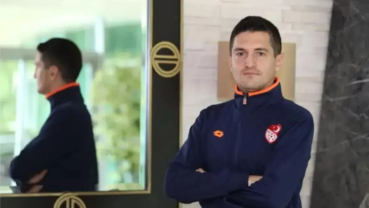 İbrahim Çağlar Uyarcan hayatı, mesleği ne, hangi takımlı, Fenerbahçeli mi Galatasaraylı mı, ?