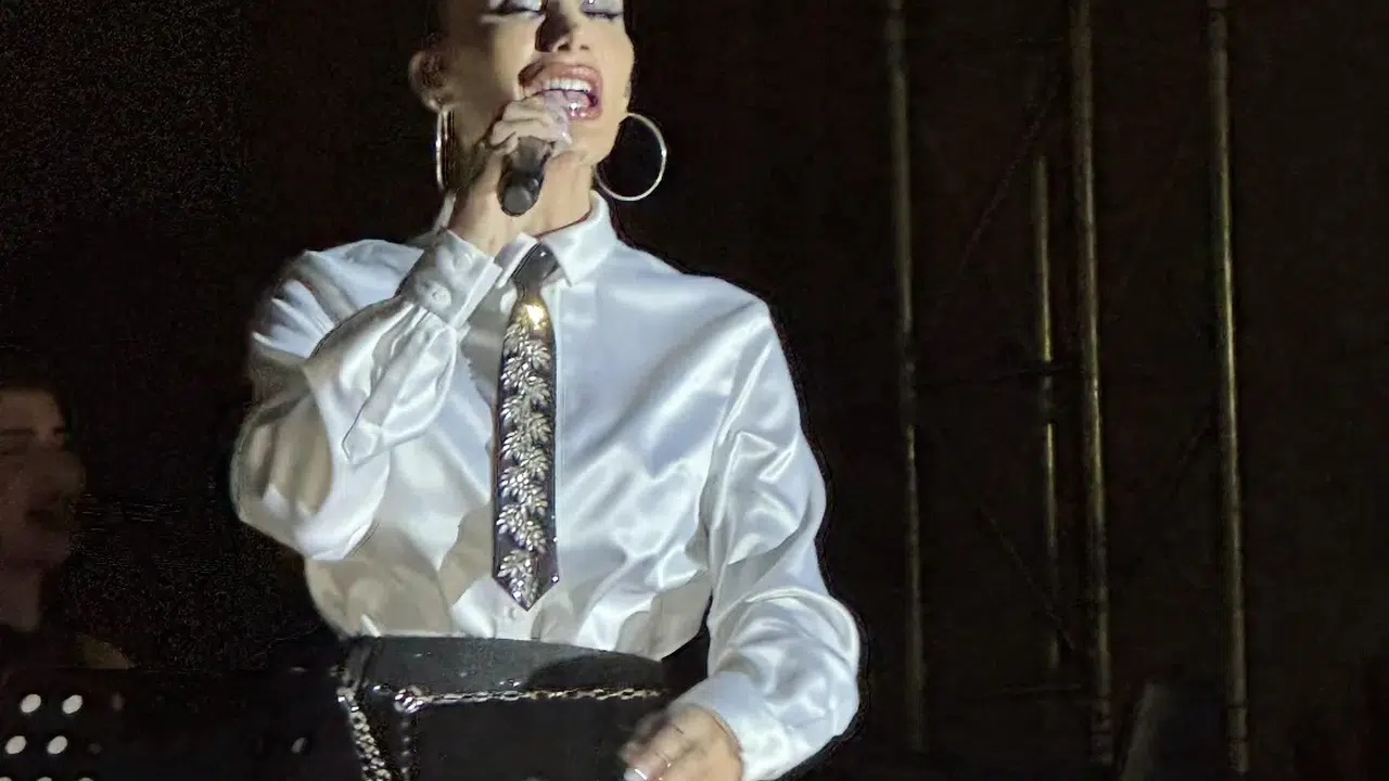 İrem Derici en büyük aşkını açıkladı!