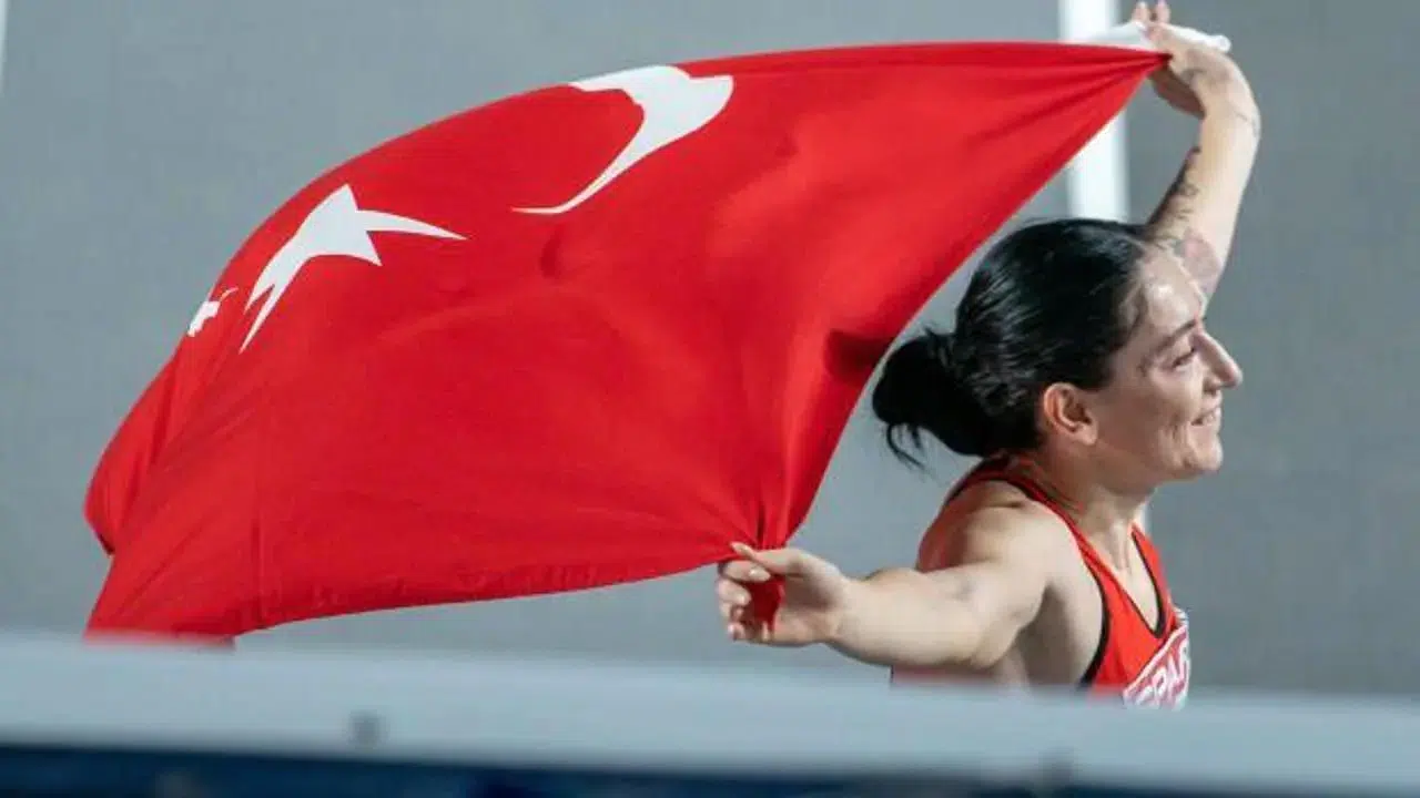 Tuğba Danışmaz kimdir, aslen nereli, diskalifiye mi oldu? Milli atlet tartışmanın odağında