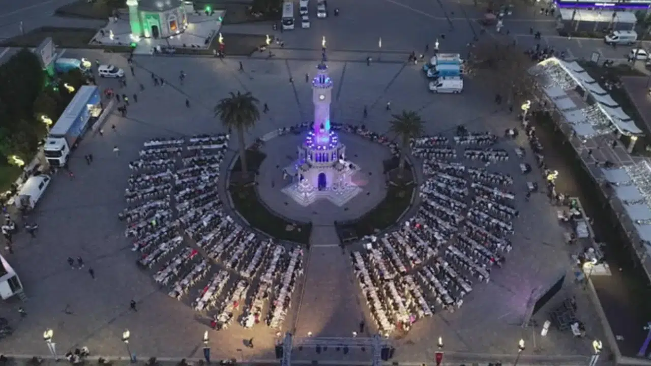 2026 İzmir iftar çadırı nerede kurulacak, ücretsiz iftar yerleri açıklandı mı, Karşıyaka ve Buca'da var mı?