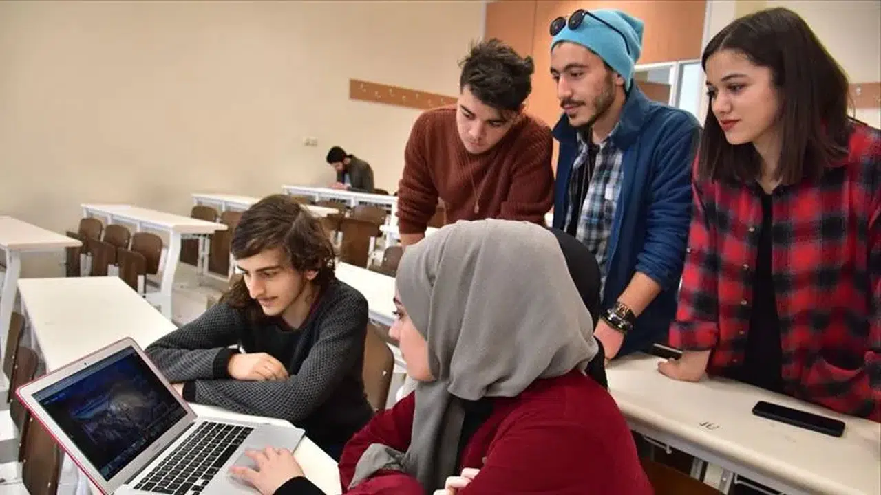 Üniversite Öğrenci Affı Çıktı mı, Ek Sınav Hakkı Kaç Kez Verilecek? Öğrenci Affı 2026’da mı Başlayacak?