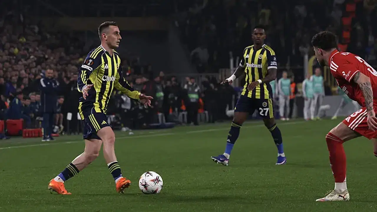 Ligde Geri Dönüş, Avrupa’da Düşüş! Fenerbahçe’nin İki Farklı Yüzü