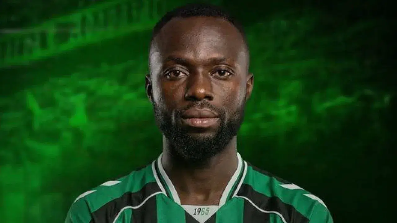 Sakaryaspor Transferi Duyurdu! Ganalı Forvet Owusu Kwabena Kadroda