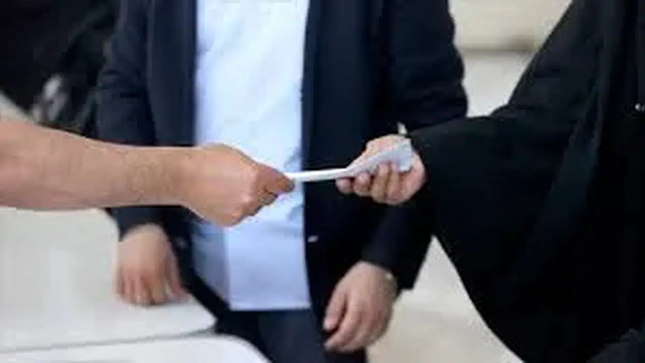 Zekat ne zaman farz olur, Kimler zekat vermekle yükümlü, Nisap miktarı kaç gram altın?