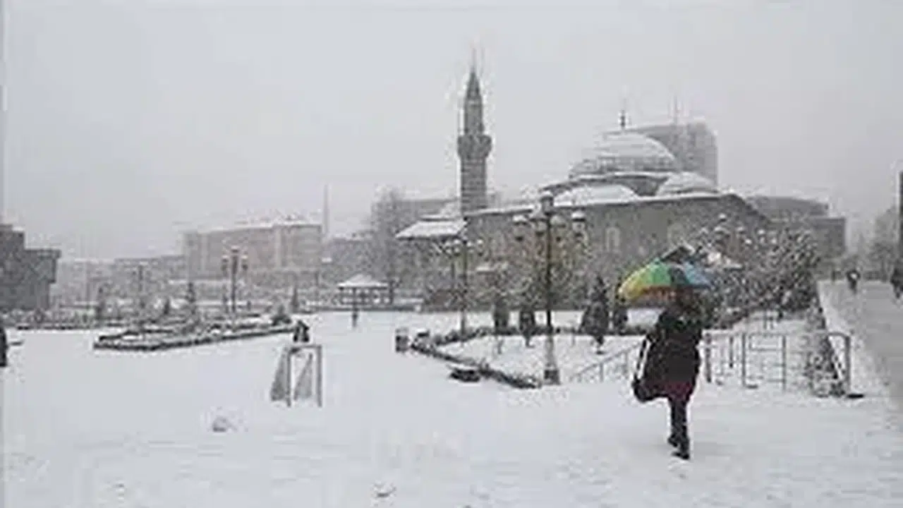 Erzurum hava durumu nasıl olacak, hafif sağanak kar yağışı ve dondurucu soğuk kaç gün sürecek?