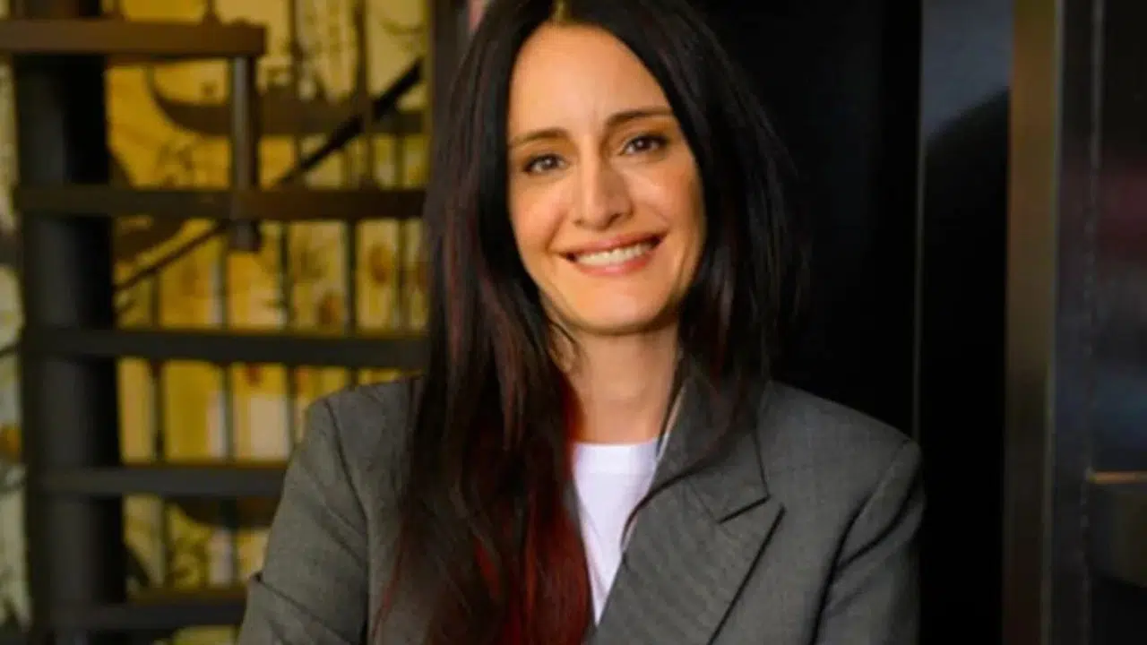 İnan Kıraç İpek Kıraç'ı Neden Evlatlıktan Reddetti, Ne İş Yapıyordu?