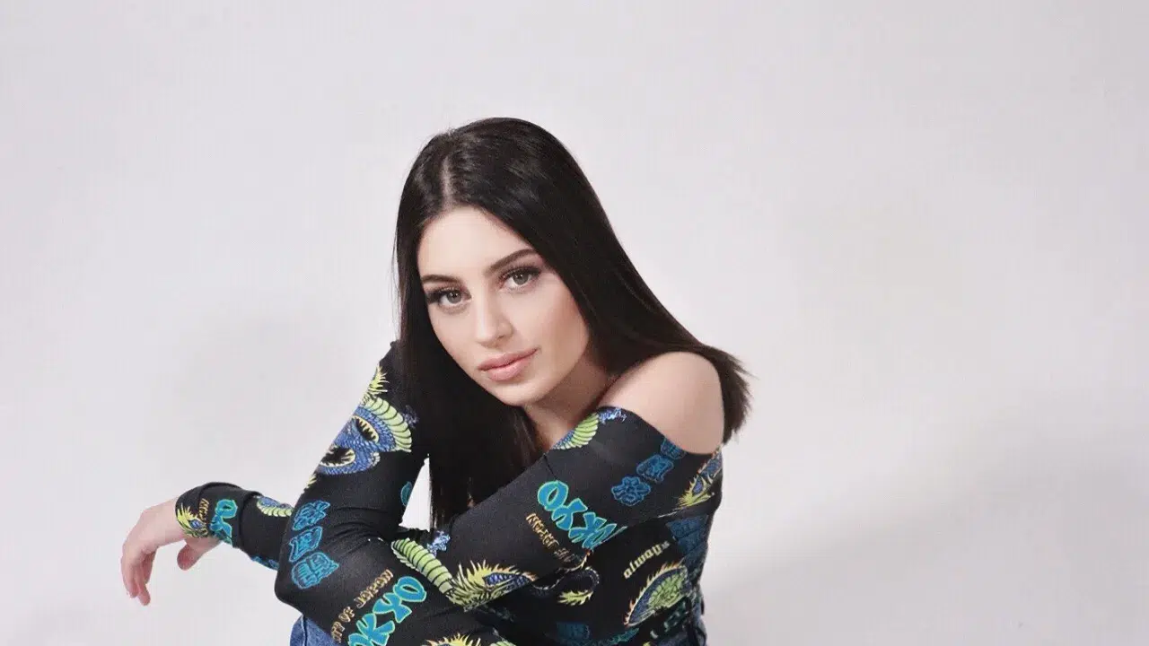 Demet Evgar olayıyla gündeme gelen Sevgi Fırat  hayatı (kimdir)? Müzik kariyeri ve yarışma geçmişi