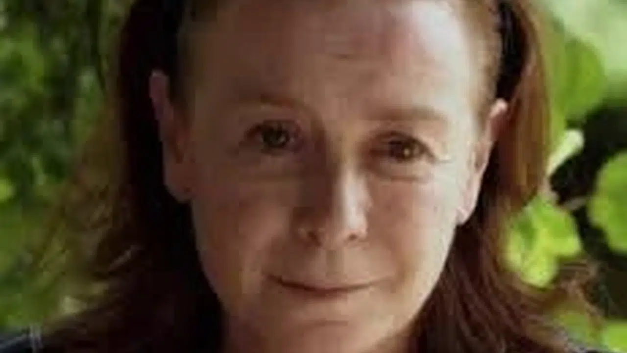 Ezel’in kör annesi gerçekte kimdir, Meliha Anne’yi canlandıran oyuncu kim?