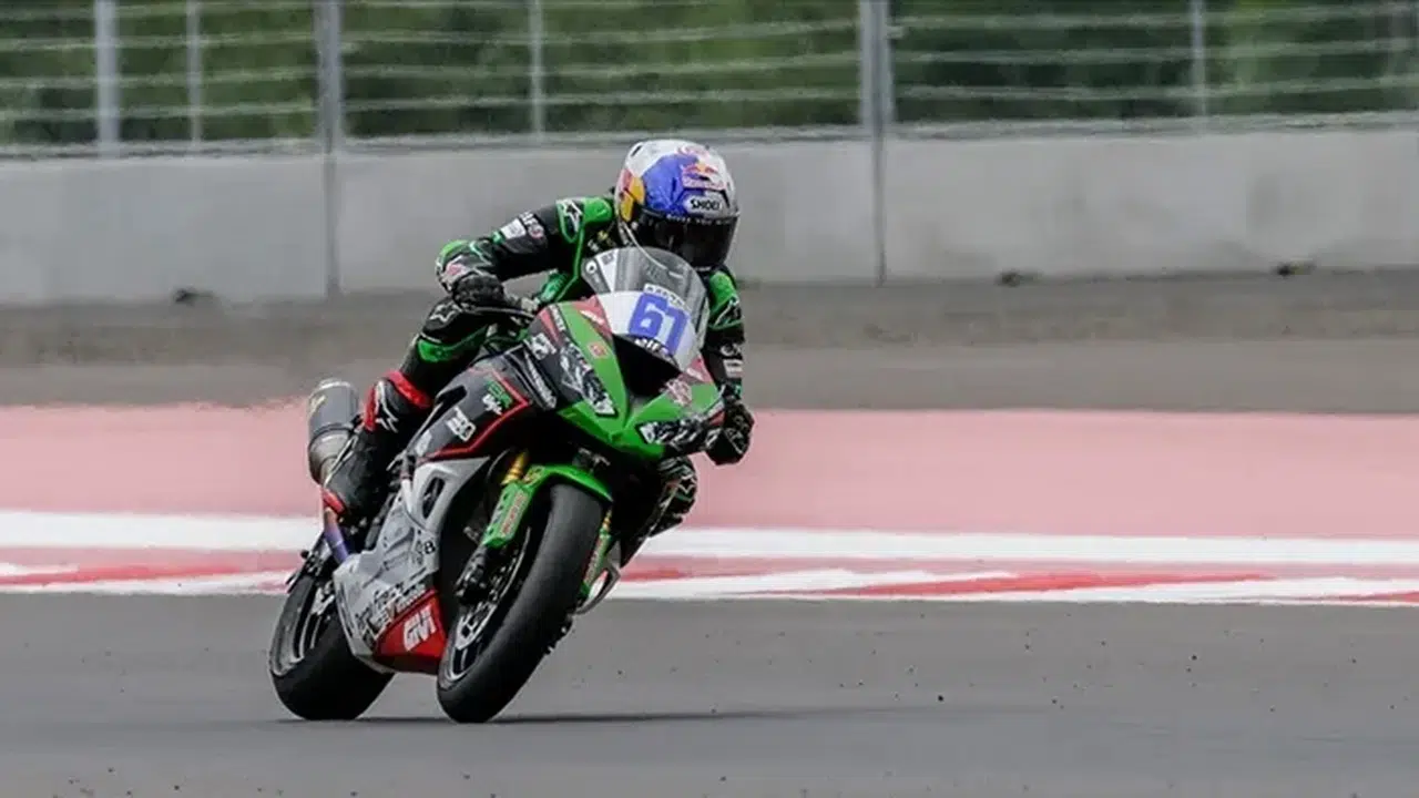 Phillip Island’da Sezon Mesaisi! Sofuoğlu ve Öncü Pistte