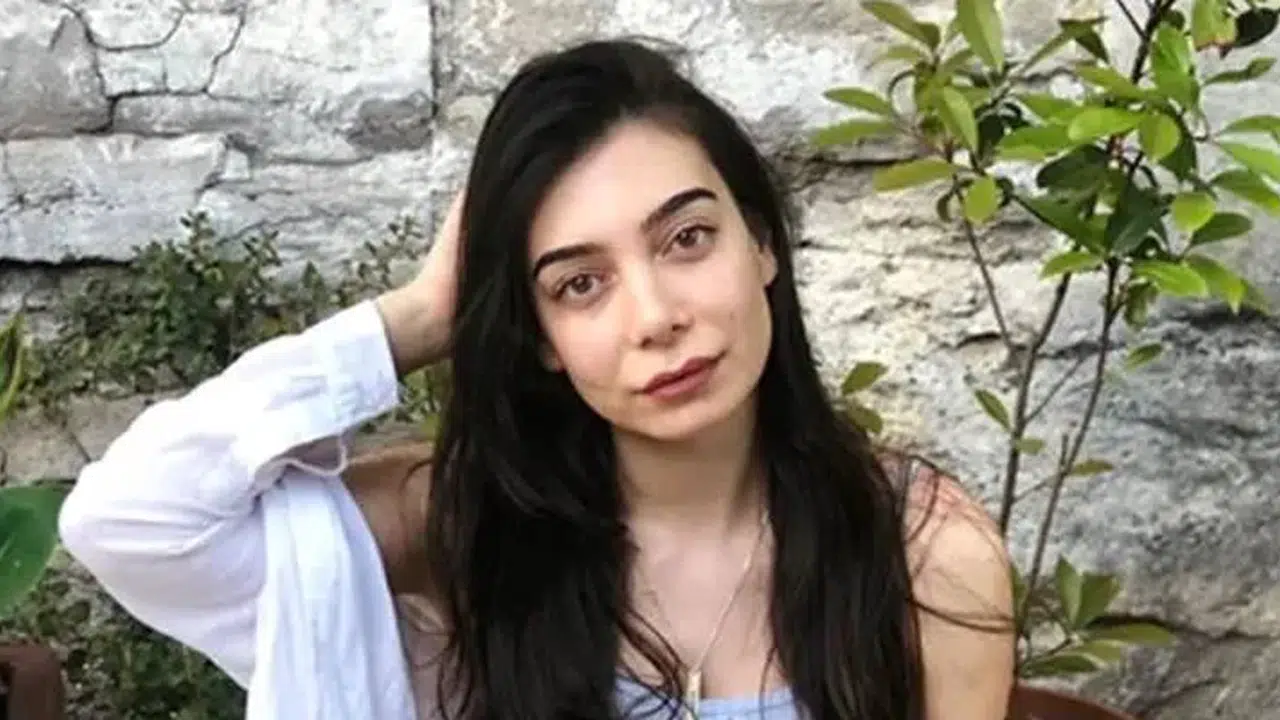 Alemin Kıralı 'Oben' karakteriyle tanınmıştı... Birsu Demir yıkıcı haberi böyle duyurdu!