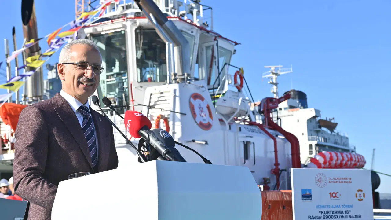 Boğazlarda dijital devrim... Türkiye denizcilikte yeni çağı başlatıyor!