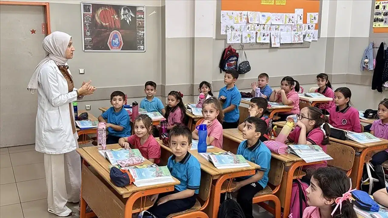 Kahramanmaraş’ta 6 Şubat okullar tatil mi, valilikten eğitim ve kamu kurumları için karar çıktı mı?