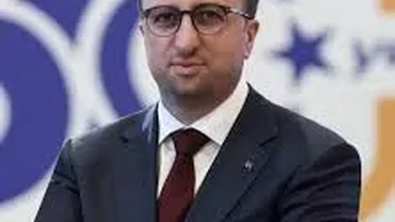 Ahmet Akyol hayatı (kimdir), aslen nereli, yaşı?